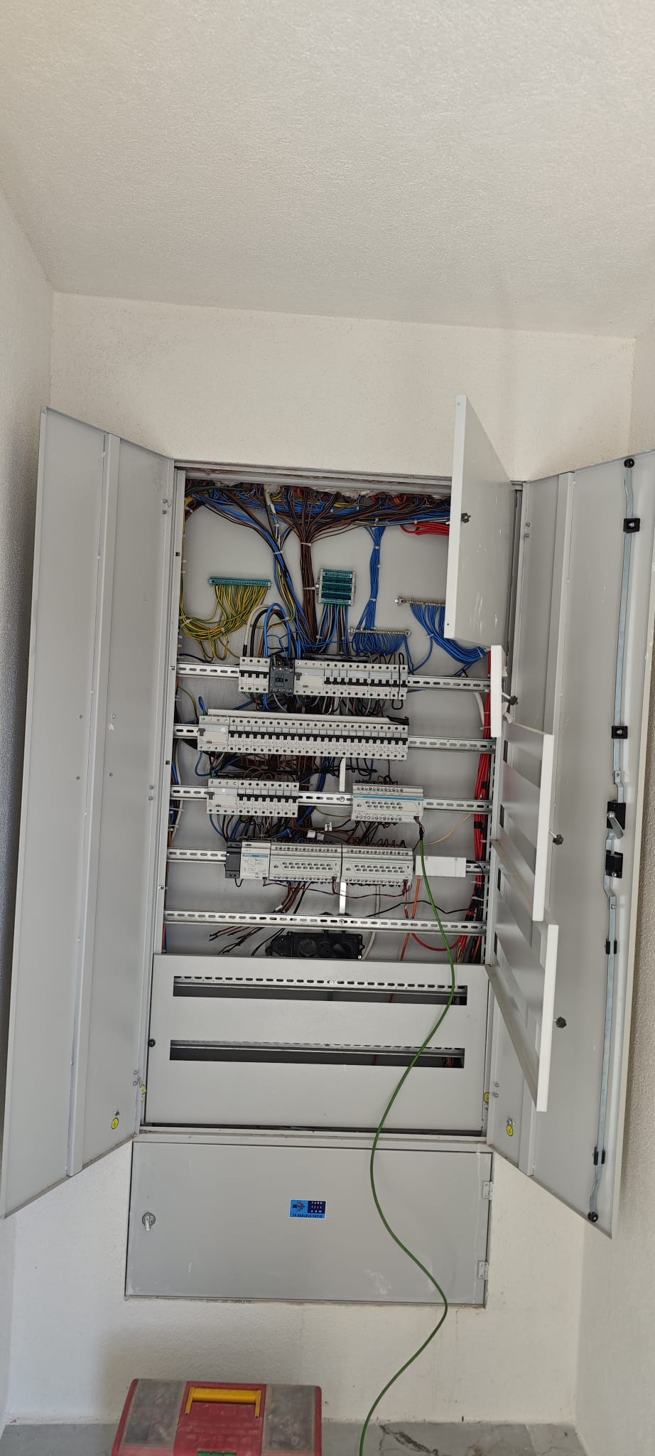Bina elektrik pano dolabı